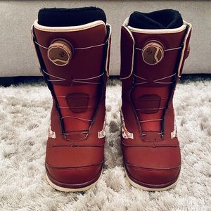 Vans Snowboard Boots